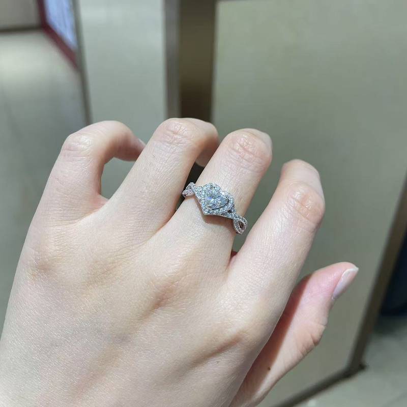 Heart shaped Round Bag Women's Ring S925 Silver Plated Platinum Customized Selection Main Stone Moissanite Diamond 0.8ct/Secondary Stone High Carbon Diamond